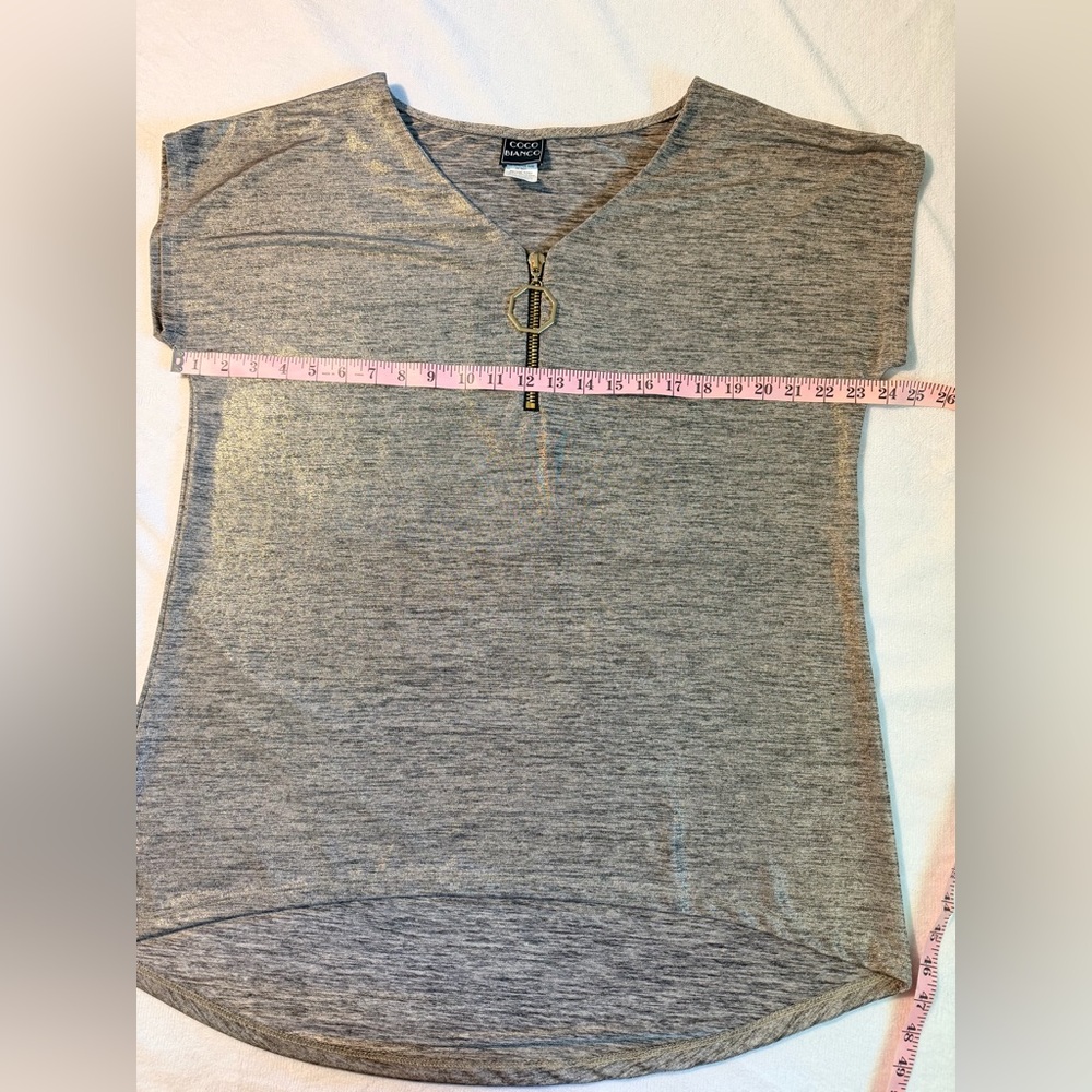 Coco Bianco Heather Gray Zip Front Tee